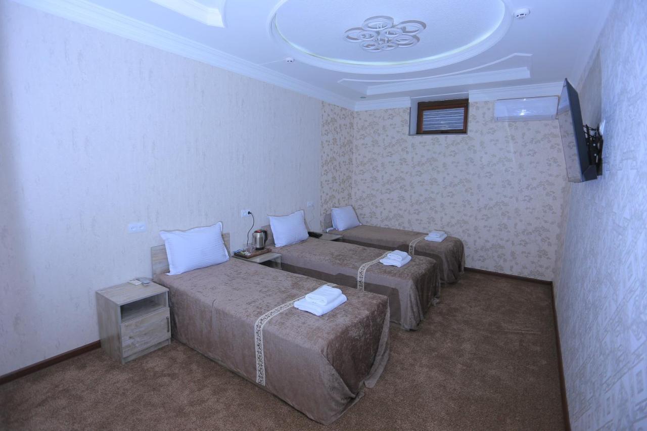 Hayot Plaza Hotel Yunusobod Exterior photo