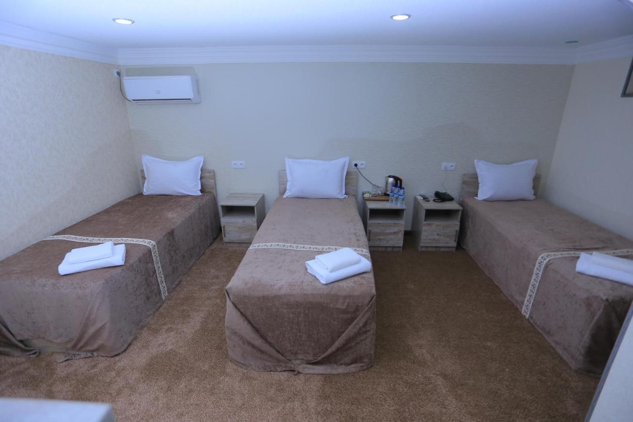 Hayot Plaza Hotel Yunusobod Exterior photo